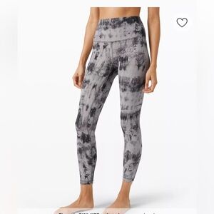 Lululemon Diamond dye Align leggings